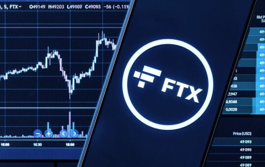 FTX Has Held Acquisition Talks With Webull, Apex, Public.com: Report