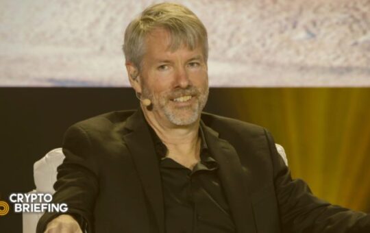 MicroStrategy Will "HODL Through Adversity," Saylor Assures