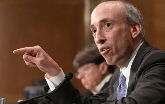 SEC Chairman Warns of Crypto Lending Platforms With Unrealistic Returns