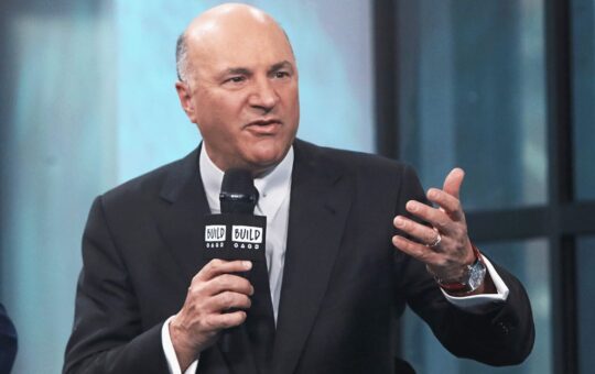 Buffett and Munger Are Wrong About Crypto, Kevin O'Leary Says