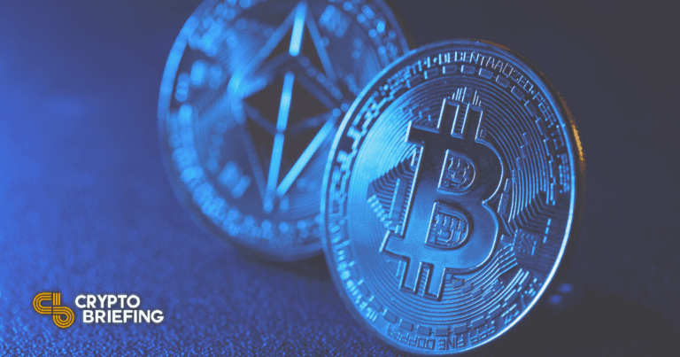 Crypto Market Dips Below $1T as Recession Fears Loom