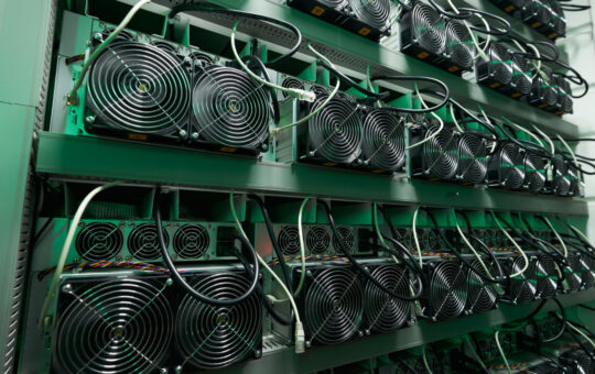 Solar-Powered Crypto Farm in Australia to Prove Bitcoin Mining Can Be Green