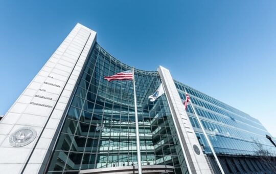 SEC Charges Coin Club Founders for $295 Million Ponzi Scheme