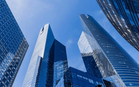 Heightened Banking Scrutiny Prompts Swan Bitcoin to Warn Users of Account Termination