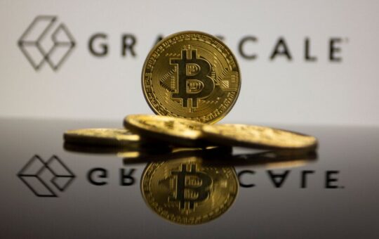 Is Grayscale Done Selling Bitcoin? Withdrawals Drop by Over Half to $200 Million
