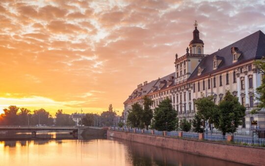 Smoke Leads to Discovery of Illegal Crypto Mining Setup at Poland’s University of Wrocław