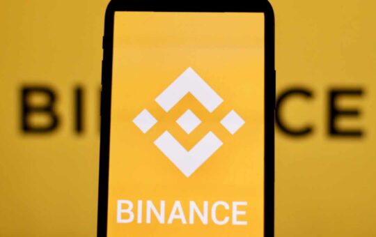 Binance Chief Backs US Crypto Regulation Overhaul, Eyes Global Standard