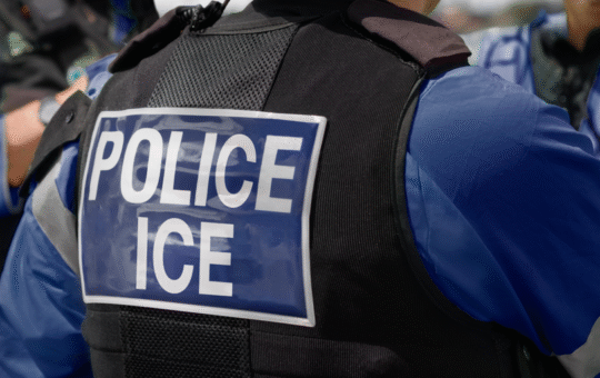 'Nothing Illegal': Creator of ICE Tracking App Plans Legal Action After Apple Removal