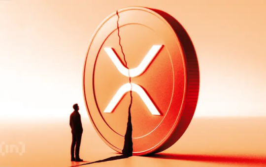 XRP Price Faces 25% Crash Risk After Bullish Metric Fails